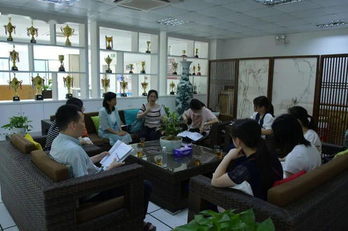 同课异构竞芳菲，协同交流谋发展——记三校青年教师“同课异构”联合教研活动