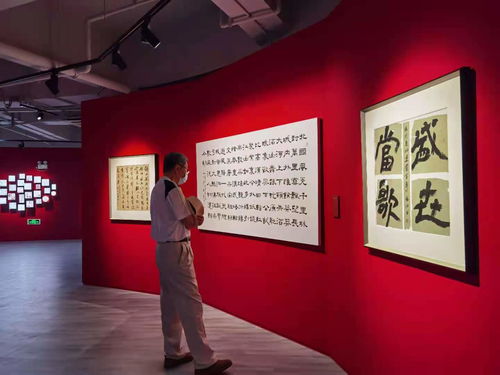 长宁文化艺术中心“红船”启航 百余展品辉映建党百年历程，文艺交流谱写时代新篇